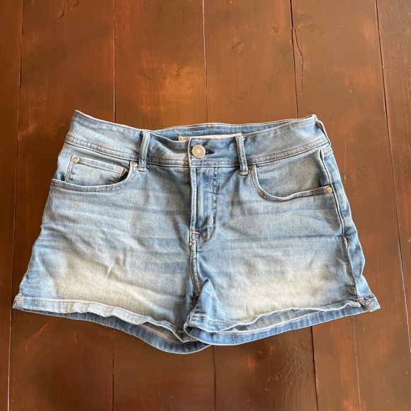 🩳 Brody Jean Shorts 💙 - Picture 1 of 5